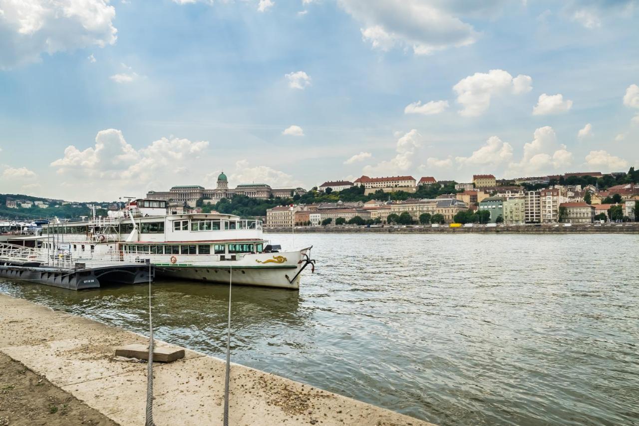 Bpr Danube Panoramic Suite บูดาเปสต์ ภายนอก รูปภาพ